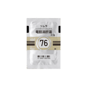 Image of one inner sachet of TSUMURA 076 Ryutanshakanto (竜胆瀉肝湯) extract granules.